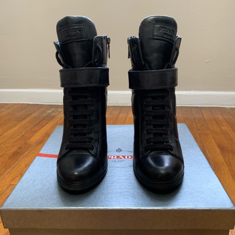 Women’s Prada Nappa Nero booties size 40